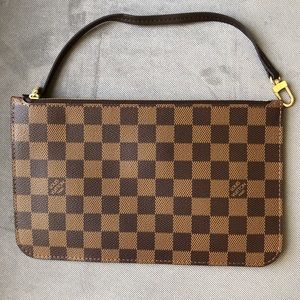 🌟SOLD🌟Louis Vuitton Neverfull Pochette MM Damier